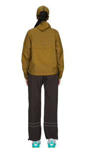 Céline is 174 cm and wears size XS