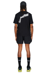 Emil is 187 cm and wears size M