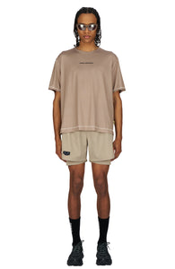 Emil is 187 cm and wears size M