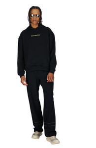 Emil is 187 cm and wears size M