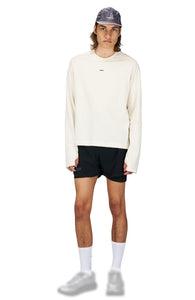Aaron is 183 cm and wears size M