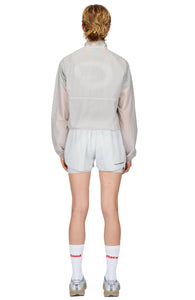 Lea is 177 cm and wears size S