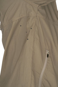 Side vents and zippered side pockets