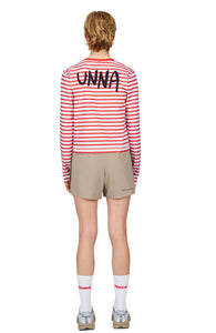 Lea is 177 cm and wears size S
