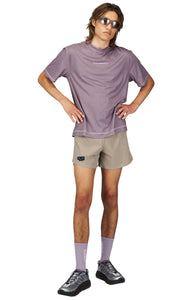 Aaron is 183 cm and wears size M