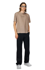 Aaron is 183 cm and wears size M