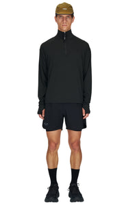 Martin is 183 cm and wears size M
