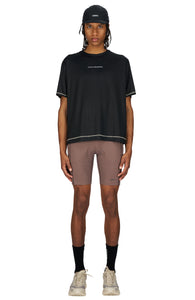 Emil is 187 cm and wears size M
